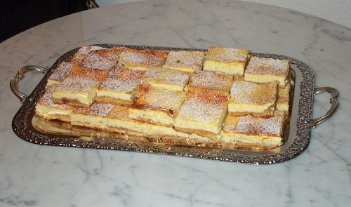 Käsekuchen mit Apfelmus