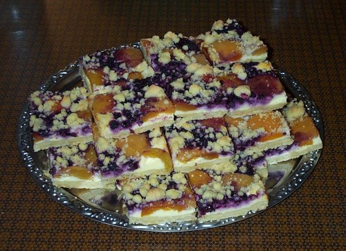 Aprikosen-Heidelbeer-Kuchen