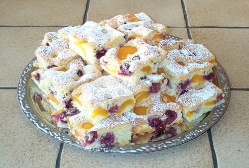 Aprikosen-Kirsch-Kuchen