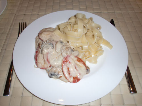 Überbackene Champignon-Hähnchenschnitzel