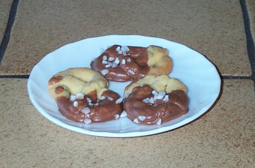 Haselnußbrezeln