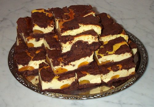 Aprikosen-Nussnougat-Zupfkuchen