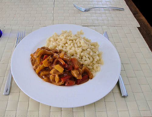 Hähnchen-Paprika-Gulasch