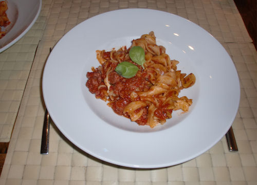 Pasta mit Salsiccia und Ricotta