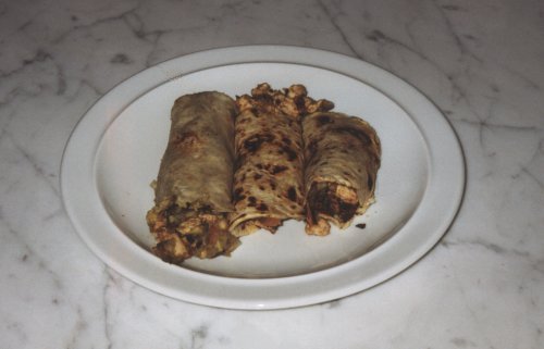 Tortillas mit Hähnchen und Pecannüssen