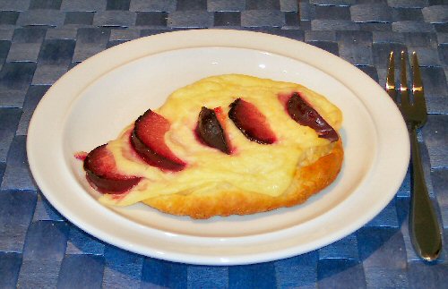 Pflaumenteilchen mit Puddingfüllung