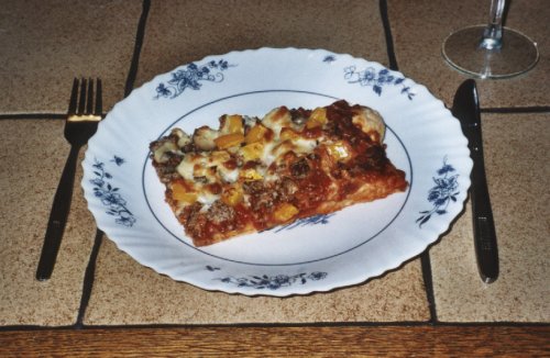 Pizza Bolognese