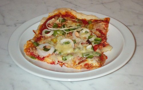 Pizza mit Thunfisch