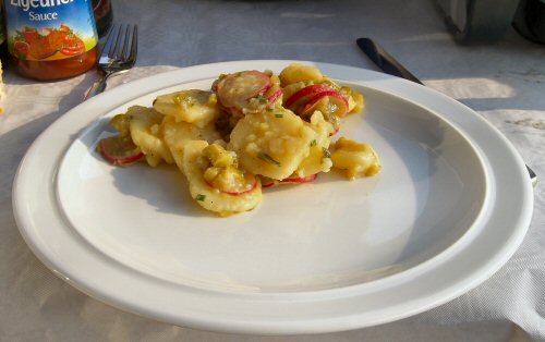 Kartoffelsalat mit Radieschen