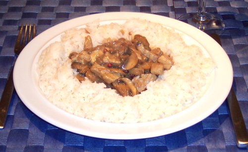 Schweinesteak-Streifen in Sherry-Rahm