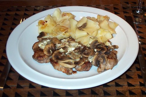 Überbackenes Schweinefilet